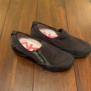 Anne Klein Sport Women's Akkora Black Fabric Wedge Pump Shoes Size 6.5M